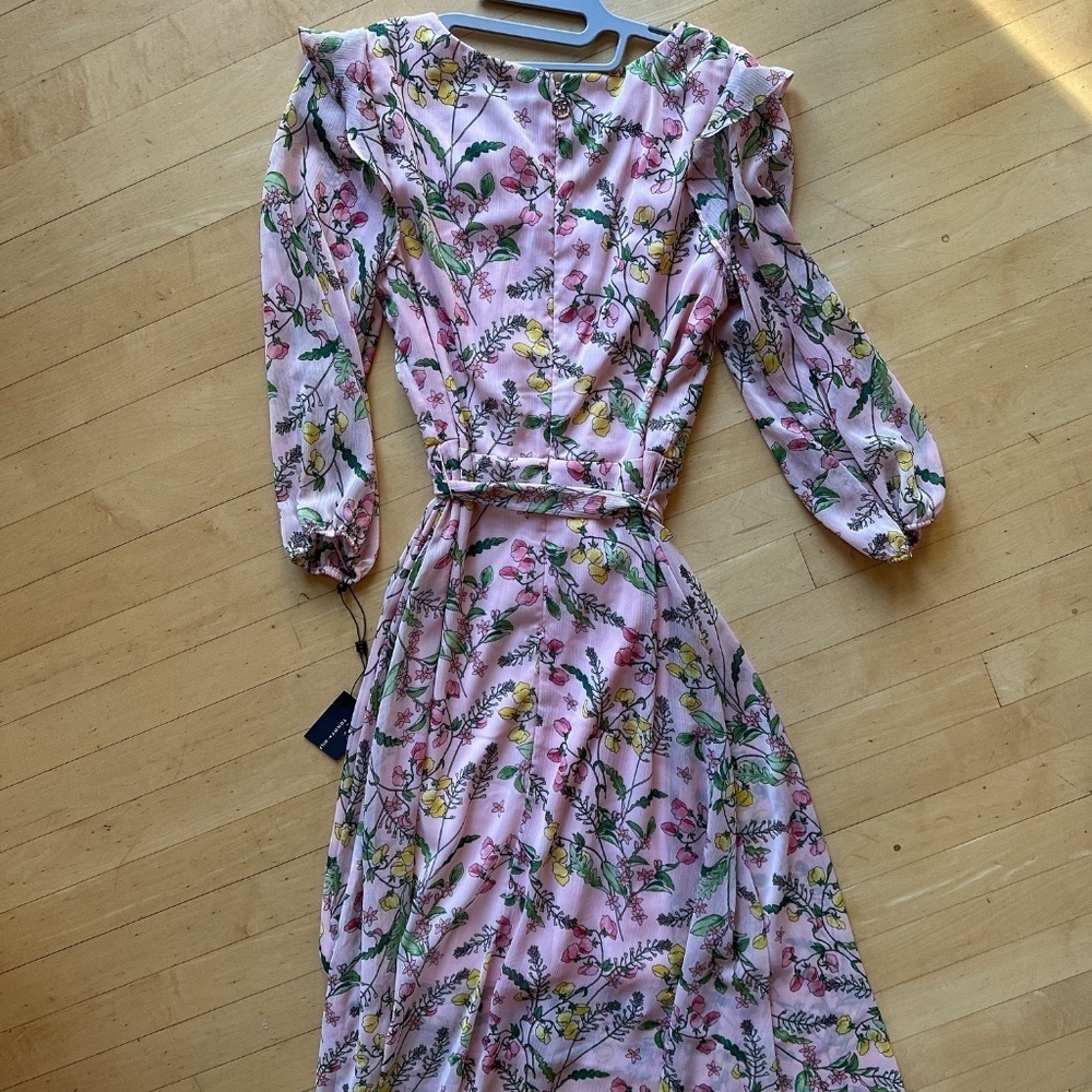NEW Tommy Hilfiger Pink floral faux wrap dress, 2, D - Picture 6 of 9